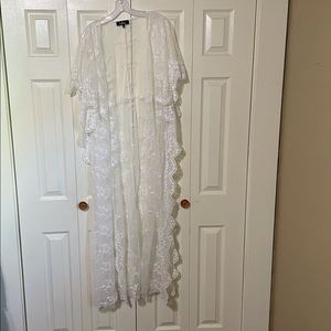 Lulu’s white lace cover up